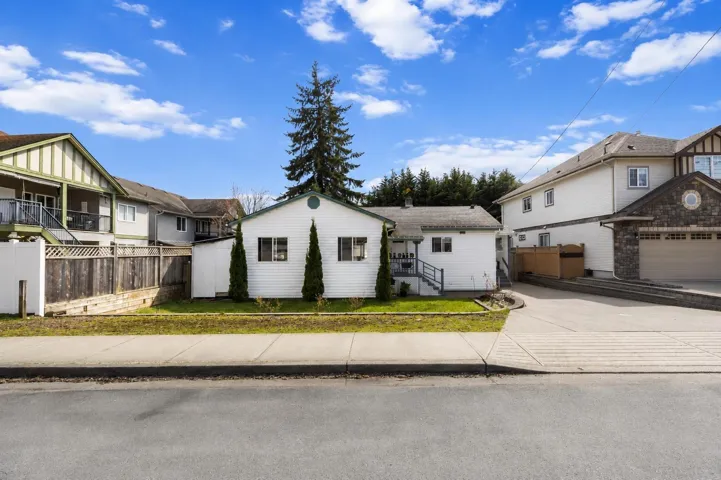 32622 EGGLESTONE AVENUE, Mission, British Columbia V4S1A2