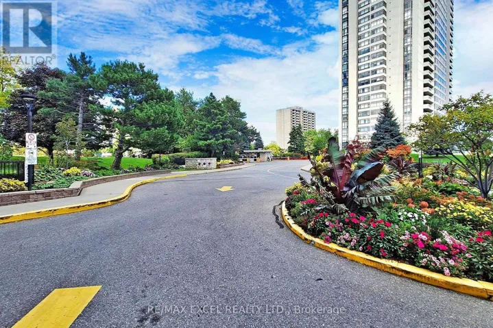 1402 - 3303 DON MILLS ROAD, Toronto (Don Valley Village), Ontario M2J4T6