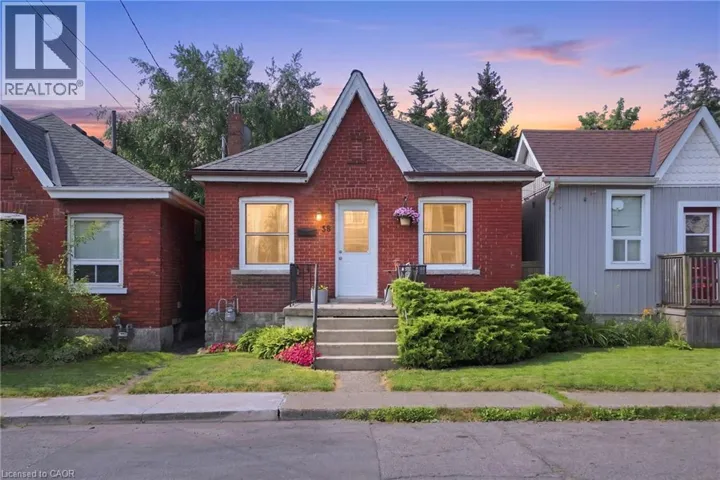 58 EDINBURGH Avenue, Hamilton, Ontario L8H2C5
