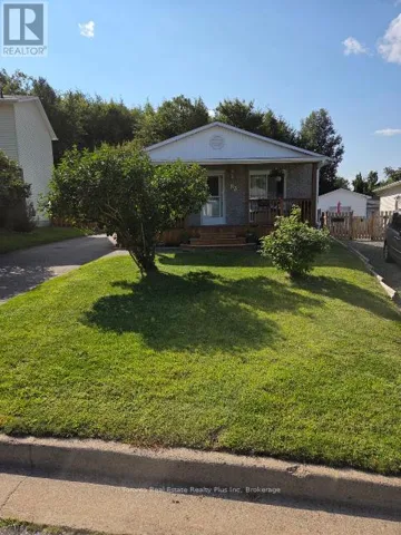 83 LAURIER ROAD, Elliot Lake (West), Ontario P5A2T9