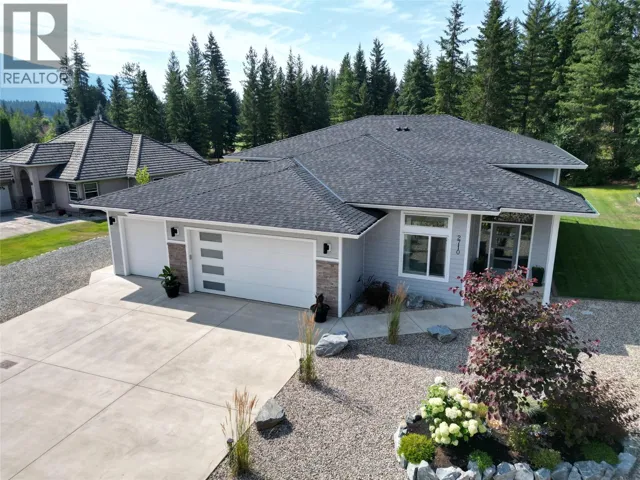 2710 Golf Course Drive, Blind Bay, British Columbia V0E1H2