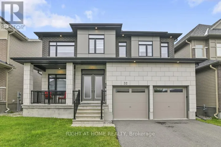 32 EDENBRIDGE COURT, Ottawa, Ontario K1W0P1