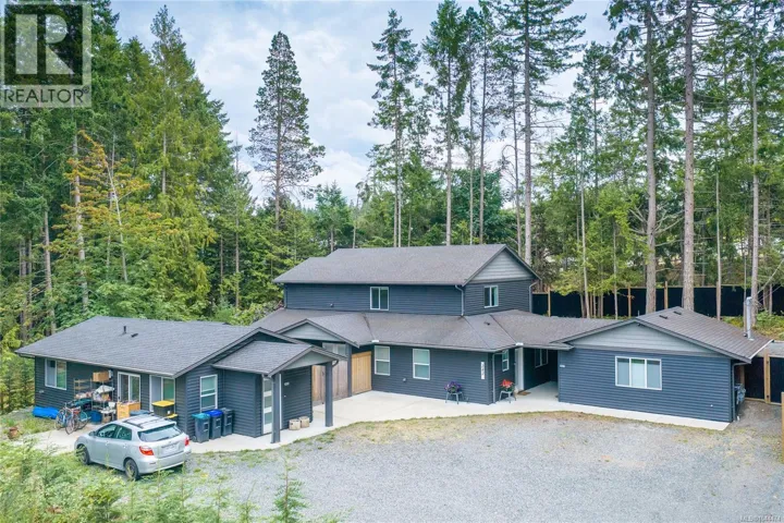 242 Sunningdale Rd E, Qualicum Beach, British Columbia V9K1L3