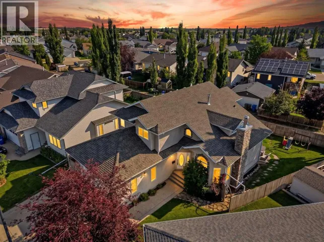 21 Leung Close, Red Deer, Alberta T4R2W6