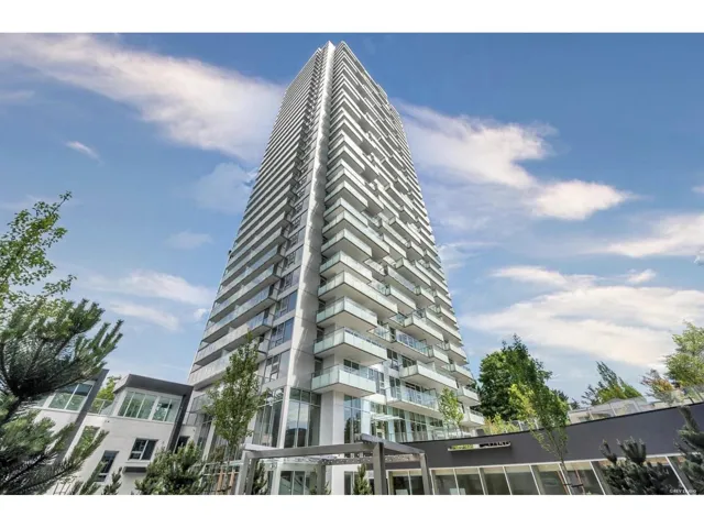3102 13778 100 AVENUE, Surrey, British Columbia V3T0V3