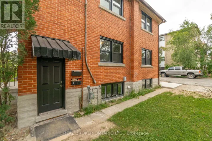 B - 293 HIGHLAND ROAD E, Kitchener, Ontario N2M3W6