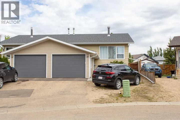 10 Valley Crescent, Lacombe, Alberta T4L1N9