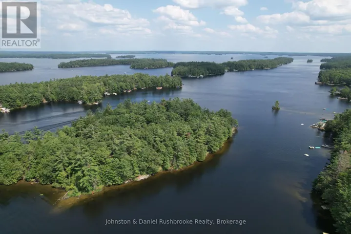 2 ISLAND 24LM (DENISON), Gravenhurst (Muskoka (S)), Ontario P1P1R2