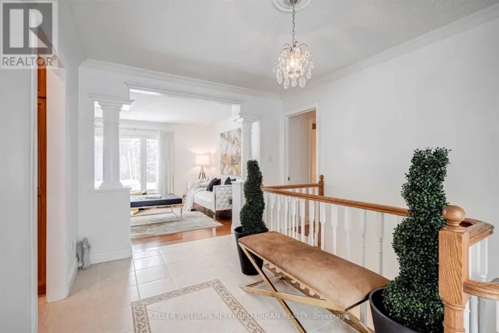 135 JENNIFER CRESCENT, East Gwillimbury (Sharon), Ontario M5G1M1