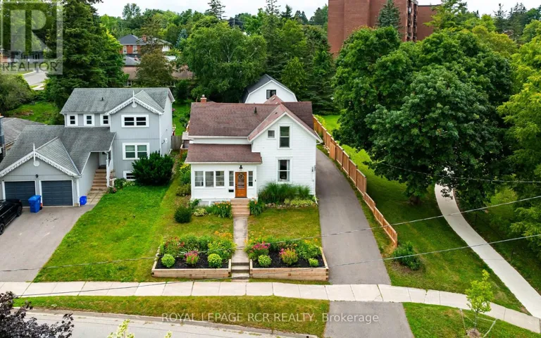 22 JOHN STREET, Orangeville, Ontario L9W2P1