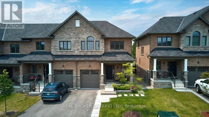 31 GORD MATTHEWS WAY, Uxbridge, Ontario L9P0E9