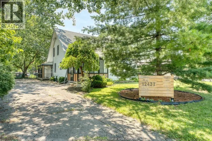 12437 ST THOMAS, Tecumseh, Ontario N8N1H7