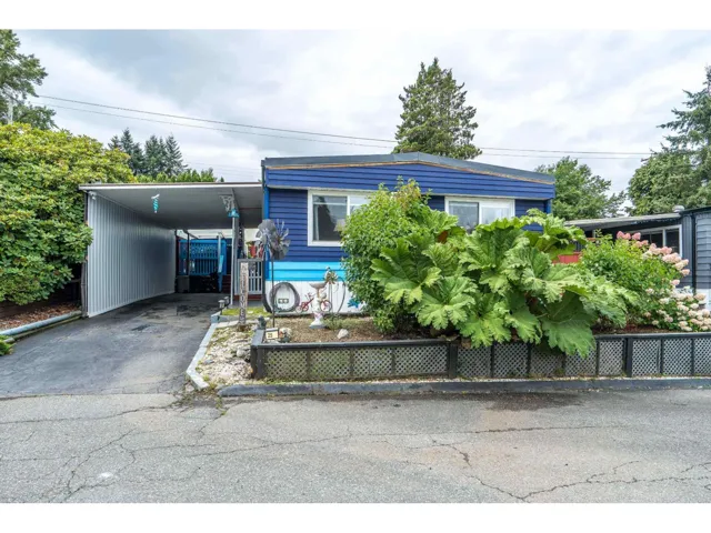 25 13650 80 AVENUE, Surrey, British Columbia V3W6J8