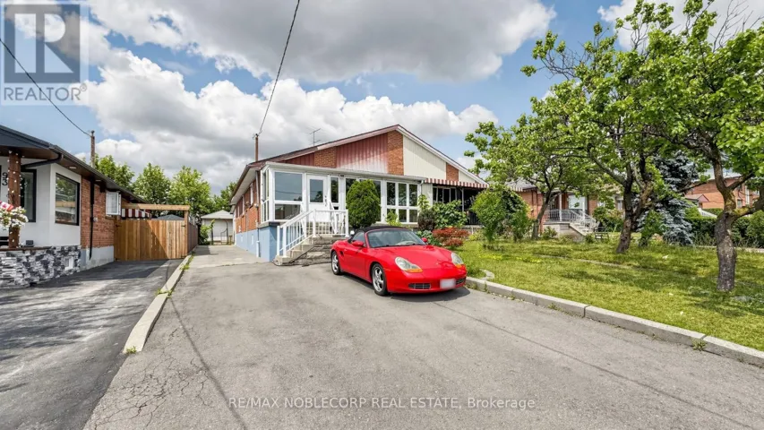 95 SNOWOOD COURT, Toronto (Glenfield-Jane Heights), Ontario M3N1E7