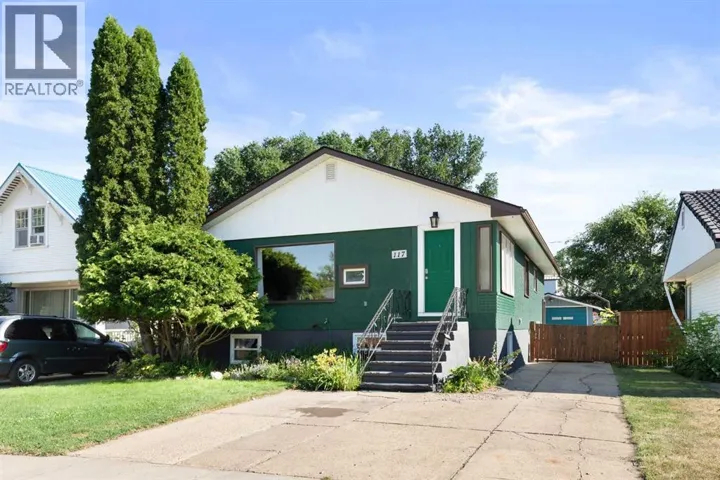 117 12 Street SE, Medicine Hat, Alberta T1A1V1
