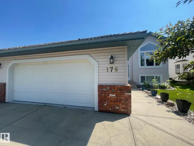 176 HIGHLAND WY, Sherwood Park, Alberta T8A5R2