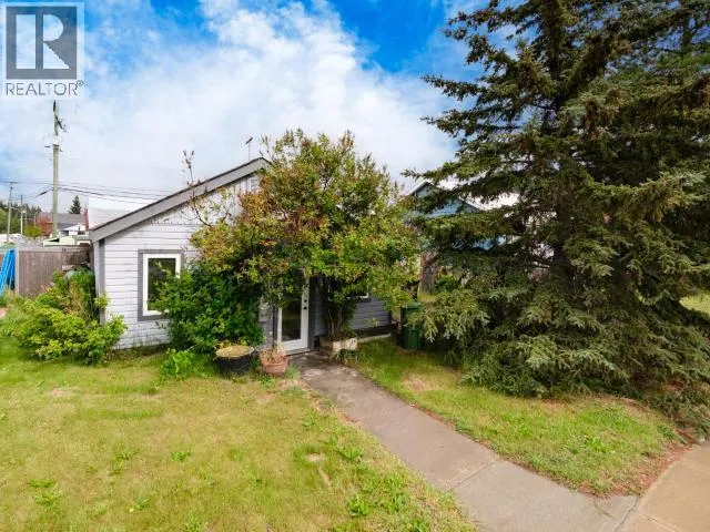 606 OGILVIE STREET, Whitehorse, Yukon Y1A2S8