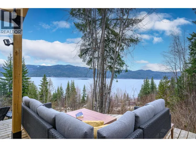 6474 Deer Run Road Lot# 11, Magna Bay, British Columbia V0E1M7