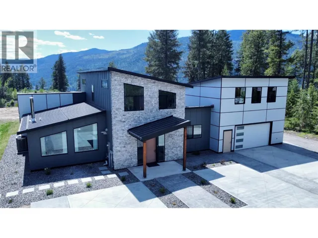 155 Caitlin Road, Christina Lake, British Columbia V0H1E3