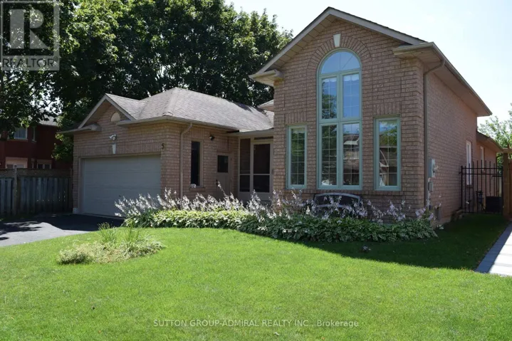 51 DAINES DRIVE, Whitby (Rolling Acres), Ontario L1R2E8