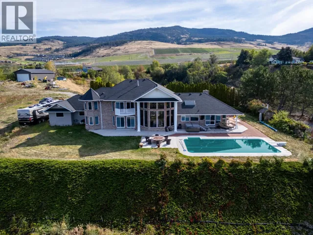 1135 Graf Road, Kelowna, British Columbia V1P1B8