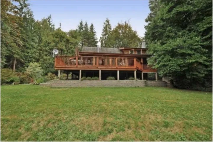 31690 GROVE AVENUE, Mission, British Columbia V4S1E6