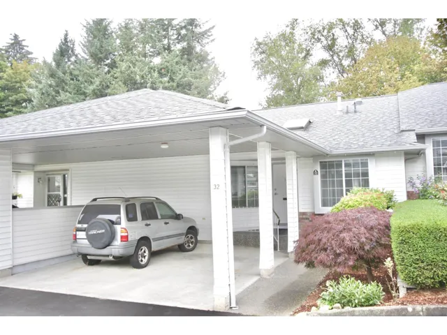 32 3055 TRAFALGAR STREET, Abbotsford, British Columbia V2S7X8
