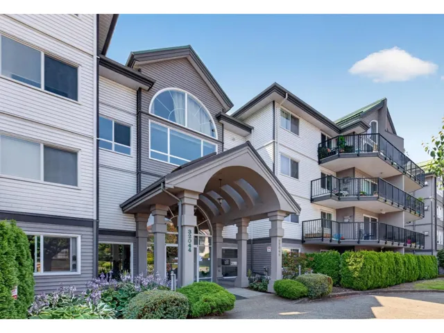 212 32044 OLD YALE ROAD, Abbotsford, British Columbia V2T2C9