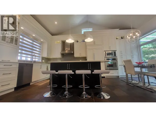 62 ASHWOOD DRIVE, Port Moody, British Columbia V3H5H2