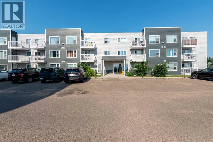 305, 5101 18 Street, Lloydminster, Alberta T9V2G7
