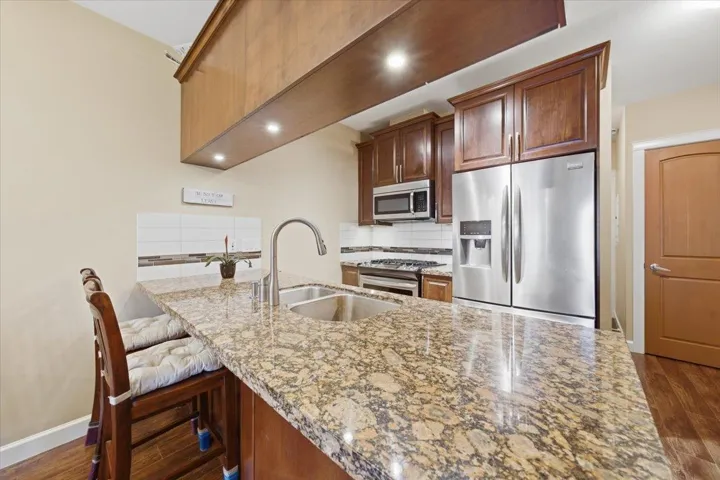 317 8067 207 STREET, Langley, British Columbia V2Y0N9