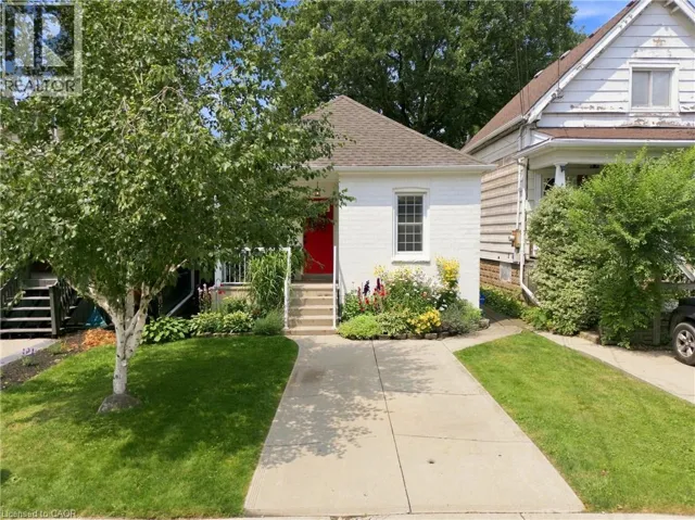 34 EAST 24TH Street, Hamilton, Ontario L8V2X7