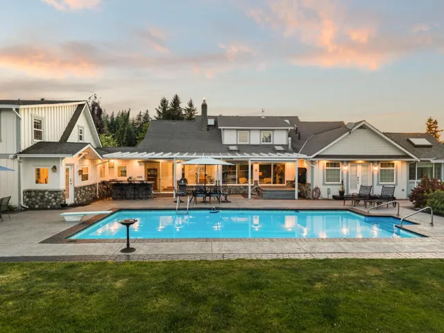 5982 243 STREET, Langley, British Columbia V2Z2G5