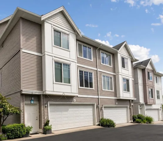 4 8033 166B STREET, Surrey, British Columbia V4N0G7