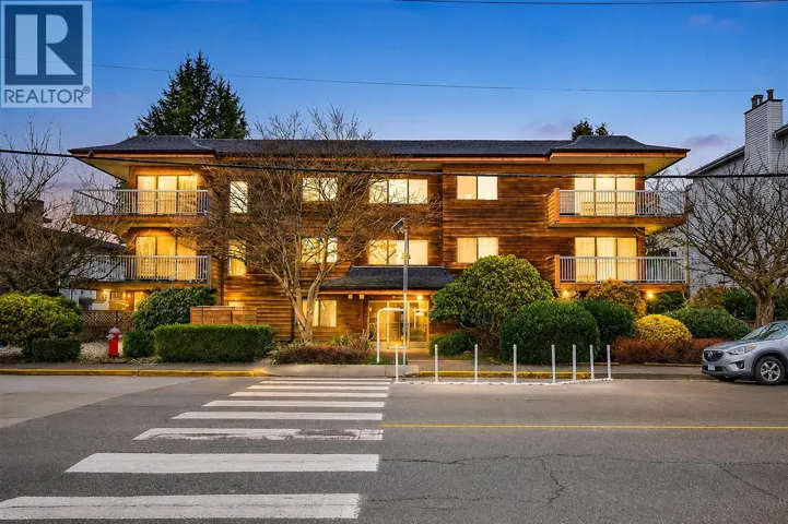 301 11957 223 STREET, Maple Ridge, British Columbia V2X5Y4