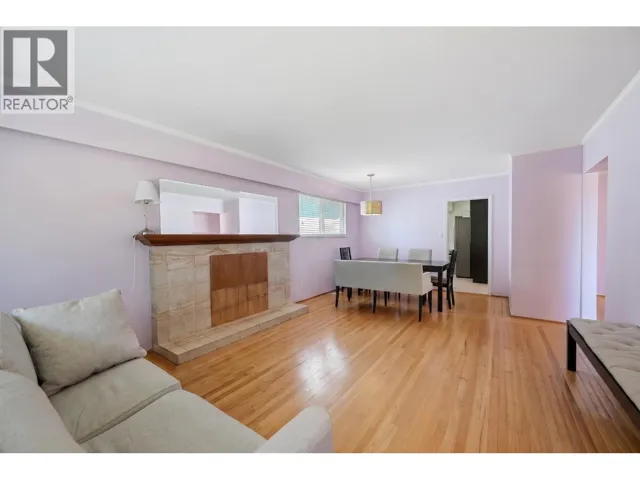 2763 ROSEMONT DRIVE, Vancouver, British Columbia V5S2C6