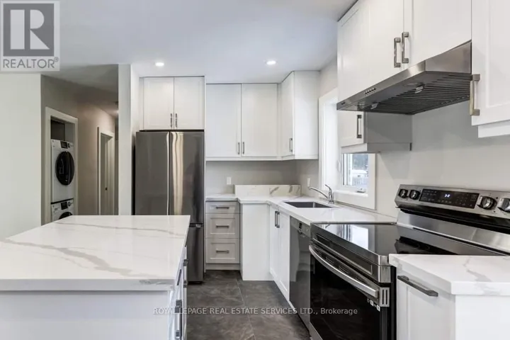 MAIN FLOOR - 158 FINCH AVENUE E, Toronto (Willowdale East), Ontario M2N4R9