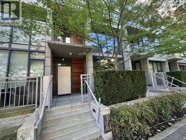 112 W 1ST AVENUE, Vancouver, British Columbia V5Y0H4