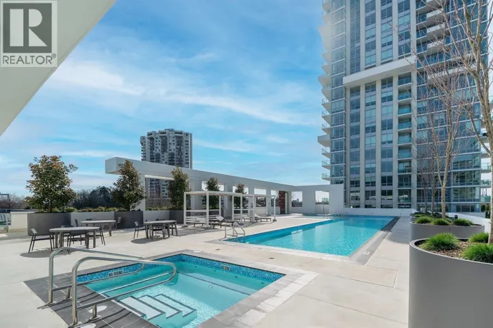 704 1675 LIONS GATE LANE, North Vancouver, British Columbia V7P3B4