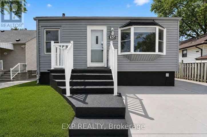 36 MAHONY AVENUE, Hamilton (Normanhurst), Ontario L8H3C5