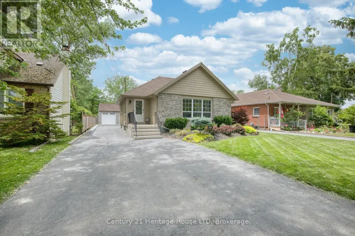 6021 MONTROSE ROAD, Niagara Falls (West Wood), Ontario L2H1L4