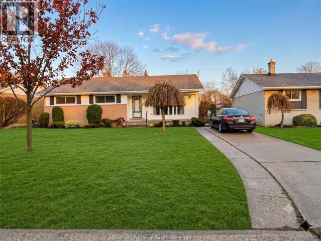 4071 Churchill Drive, Windsor, Ontario N9G2E6