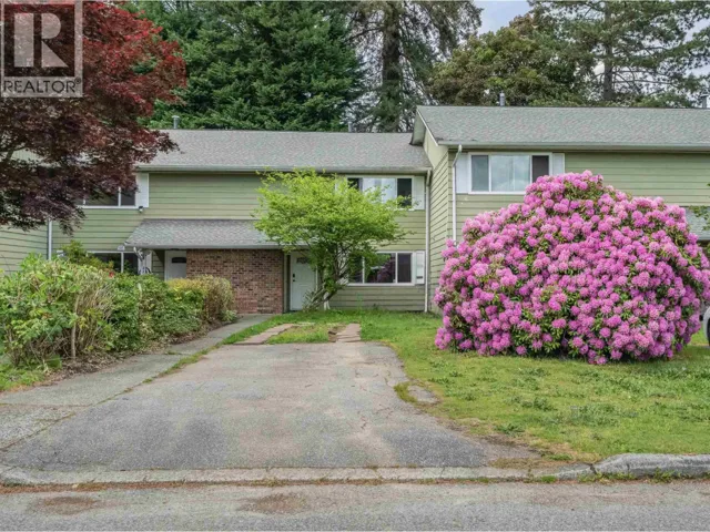 2535 GORDON AVENUE, Port Coquitlam, British Columbia V3C3Z3