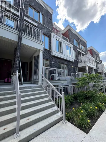 10 - 90 EASTWOOD PARK GARDENS, Toronto (Long Branch), Ontario M8W0B2