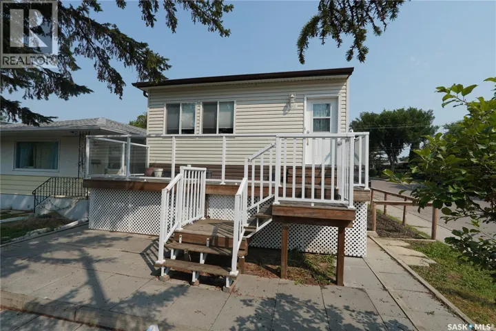 5602 DEWDNEY AVENUE, Regina, Saskatchewan S4T1C7