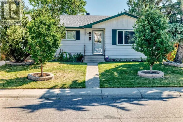 7828 10 Street NW, Calgary, Alberta T2K1H6