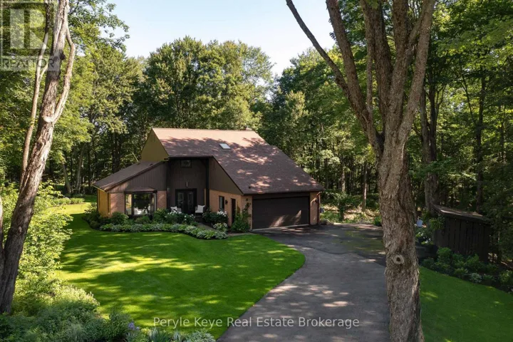41 SOUTH MUSKOKA DRIVE, Bracebridge (Macaulay), Ontario P1L1M4