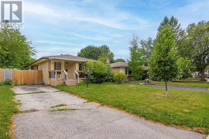 9 BUCHAN ROAD, London East (East I), Ontario N5V1K9