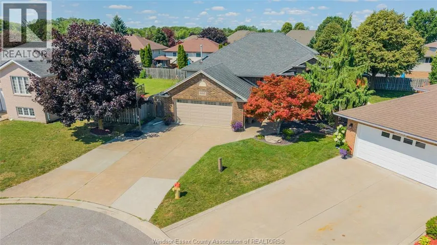 3857 SOCRATES COURT, Windsor, Ontario N9G2P2