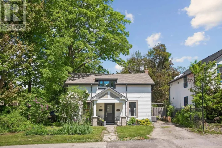 37 ARNOLD CRESCENT, Richmond Hill (Mill Pond), Ontario L4C3R6